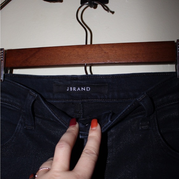 J. Brand Black Coated Jeans Ankle Zip High Rise  Raw Hem Size 27 - Picture 6 of 9